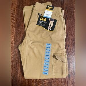 Lee Men's Khaki Motion Stretch Cargo Pants